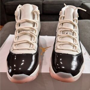 Brand new Jordan 11s women’s size 8.5 boys 7
